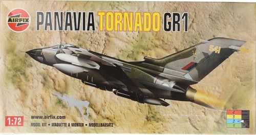 Airfix 04027 00 - Panavia Tornado GR1 1:72/1:76