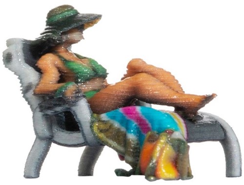 Noch 10430 H0 - Vrouw in ligstoel (3D Master figuren)
