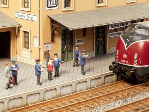 Noch 12800 H0 - Op het perron (Sound Szenen)