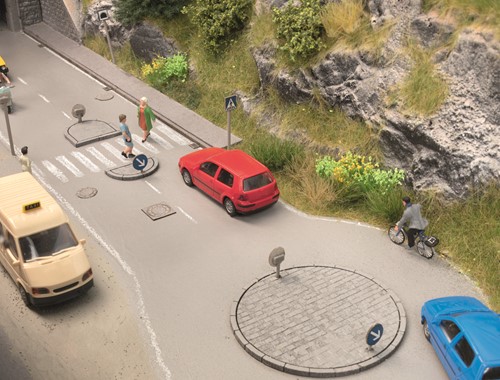 Noch 14388 H0 - Rotonde middenberm & accessoire set