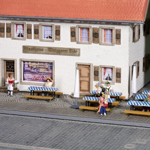 Noch 14817 H0 - Tafels en stoelen