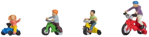 Noch 15908 H0 - Kinderen op kinderfietsen (4 figuren op de fiets/driewieler)