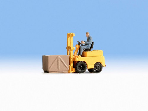 Noch 16770 H0 - Heftruck met lading en figuur
