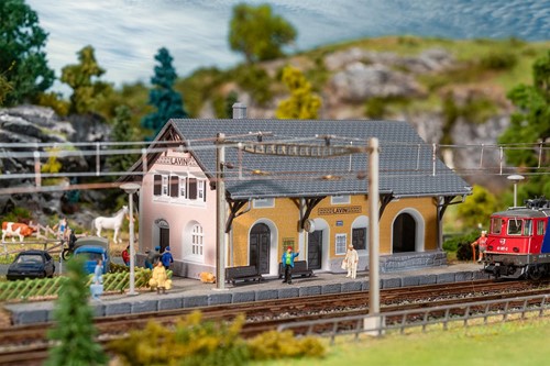 Faller 212128 N - LAVIN TREINSTATION 
