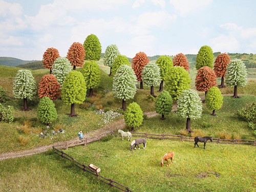 Noch 26806  - Voorjaarsbomen