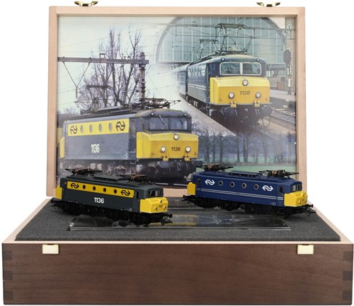 Märklin 37243 H0 - Dubbele set Elektrische Locomotieven Serie 1100 Jaren 80 en 90 mfx Typhoon NS