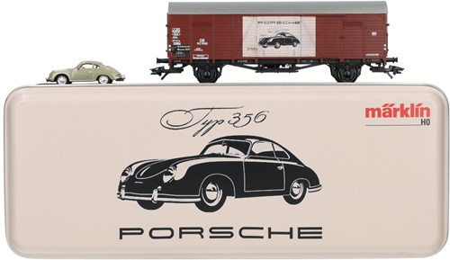 Märklin 48119 H0 - Gesloten Goederenwagen Type Glt 23 ‘Porsche’ en Porsche 356 Blik Museumwagen 2019 DB