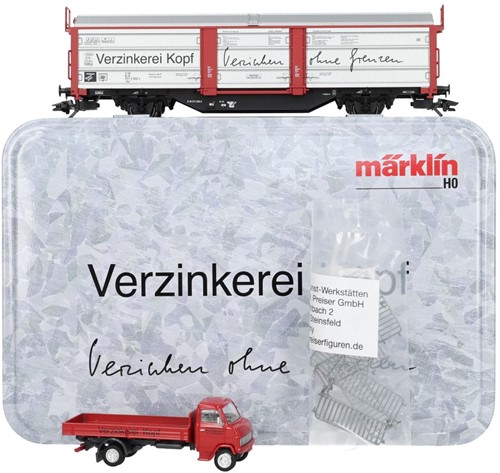 Märklin 48120 H0 - Schuifwandwagen Type Tbis 871 ‘Verzinkerei Kopf’ met Hanomag F55 Vrachtwagen Museumwagen 2020 DB