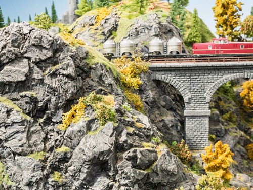 Noch 58462  - Rotsplaat Basalt