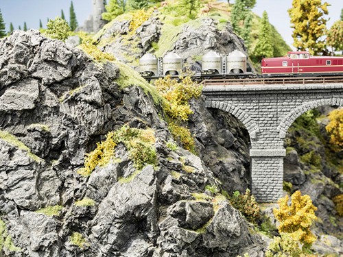 Noch 58462  - Rotsplaat Basalt