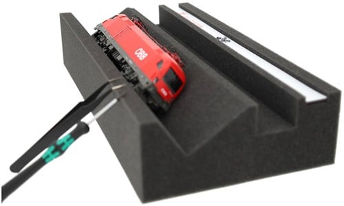 Feldherr JEMFMF070 H0 TT - Premium Locomotief Werkbank met Magneetstrip en Extra Onderhoud ruimte-2