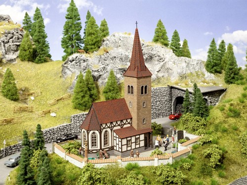 Noch 66906 H0 - Kerk, St. Georg met micro-sound klokkenluiden