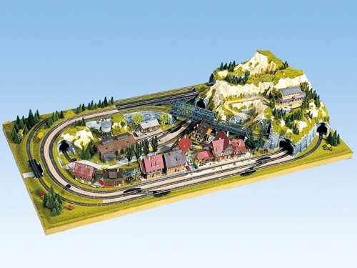 Noch 83870 N - Diorama Staufen (Fertiggelände)