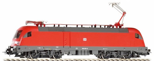 Piko 98551A H0 - E-Lok BR 182 DB AG V + Digitaal voorbereid PluX22