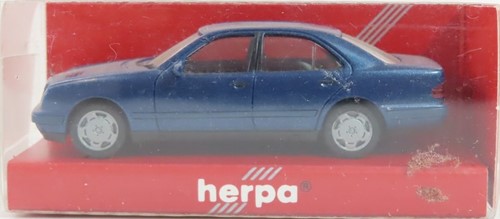 Herpa H0 - Mercedes Benz E280 Blauw Metallic
