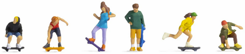 Noch 15889 H0 - Skateboarder
